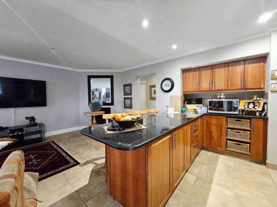 3 Bedroom Property for Sale in Kingswood Golf Estate Western Cape